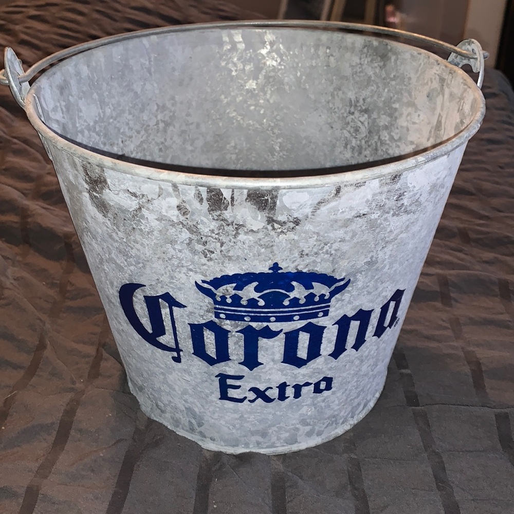 Corona heavy metal ice bucket, Can hold up to six bottles of corona